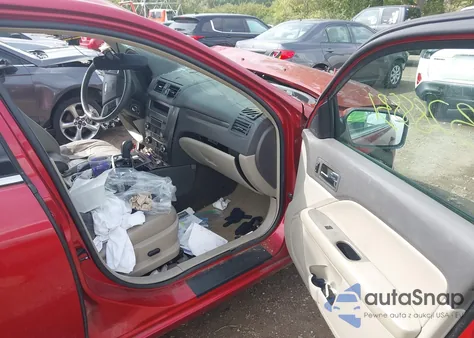 2010 Ford Fusion Sel z USA, uszkodzony, nr VIN 3FAHP0JG5AR333098